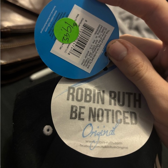 Maui Floral Cap - Picture 8 of 13